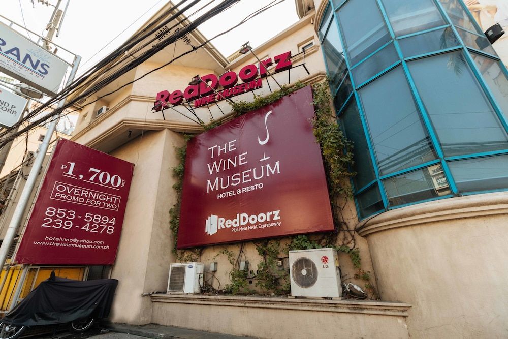 undefined RedDoorz Plus @ Tayuman Manila