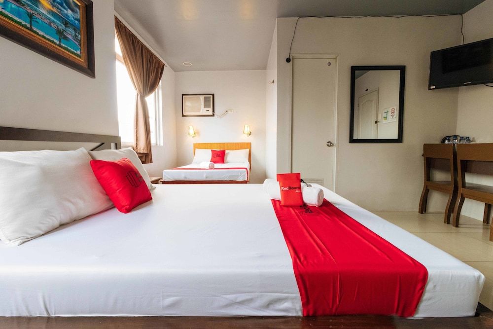 undefined RedDoorz Plus @ Tayuman Manila 10