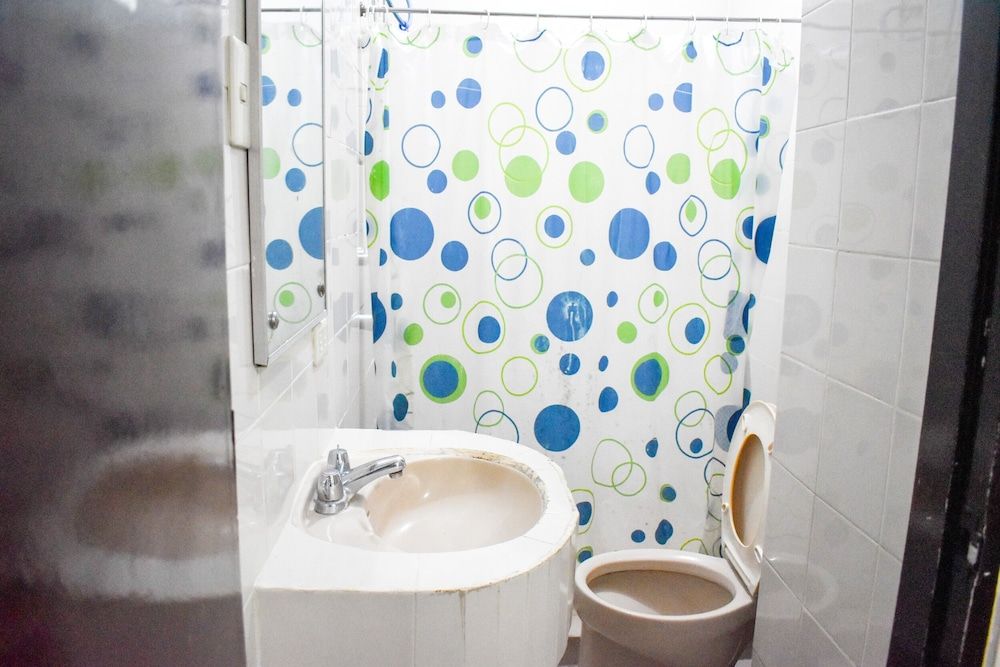 Victoria Mansions Basic Studio 4