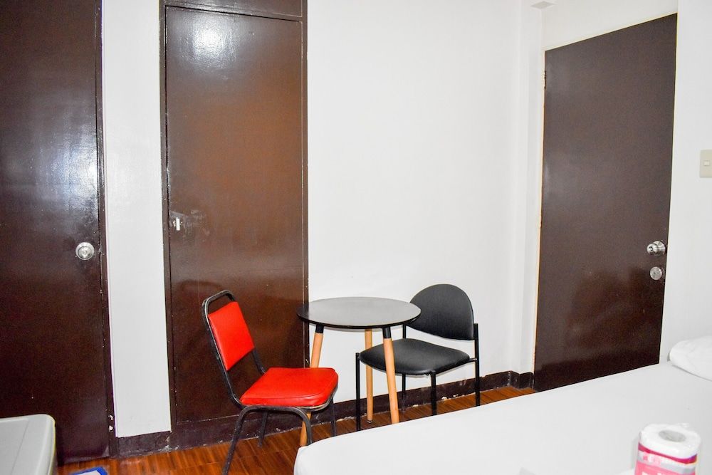 Victoria Mansions Basic Studio 7