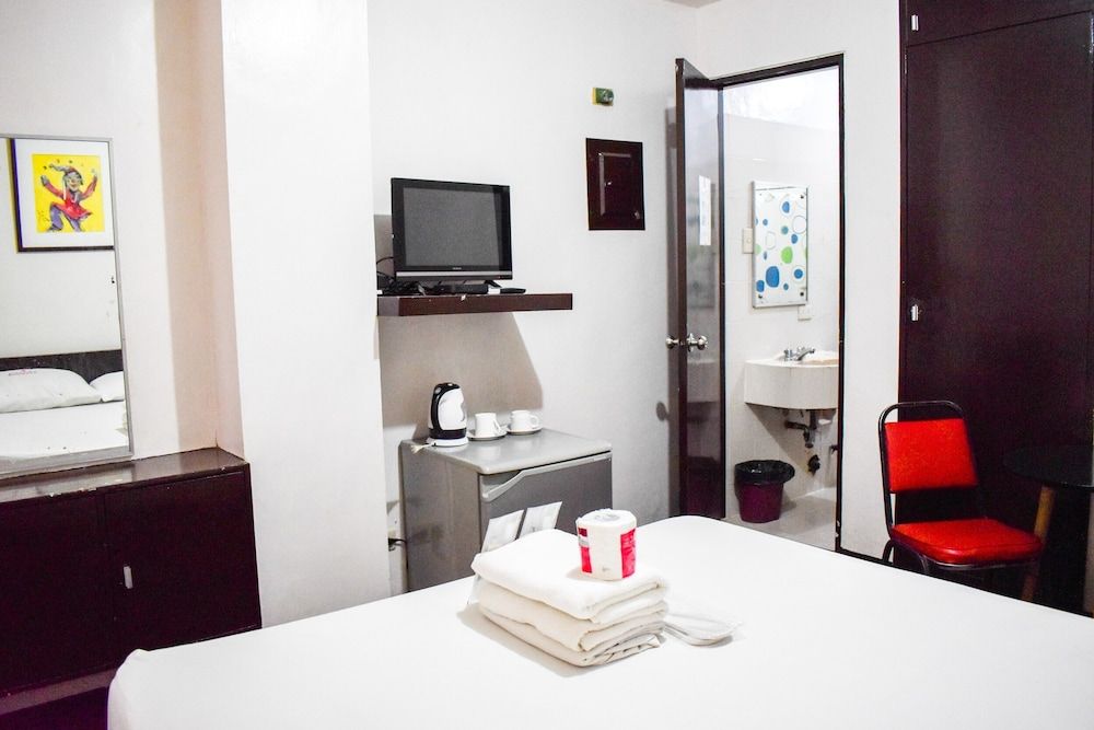 Victoria Mansions Basic Studio 5