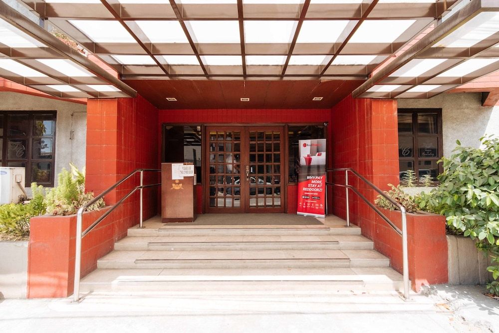 undefined RedDoorz Plus @ V. Mapa Extension Santa Mesa