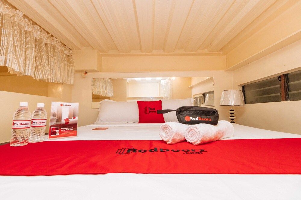undefined RedDoorz Plus @ RSG Legarda Manila 7