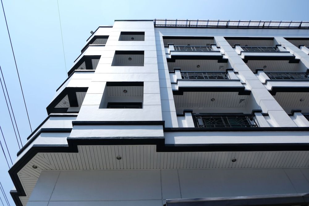 undefined Ola Hostel Manila 5