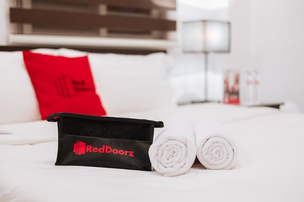undefined RedDoorz Plus near UST Manila 6