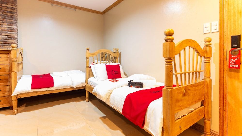 undefined RedDoorz near SM San Lazaro Manila 6