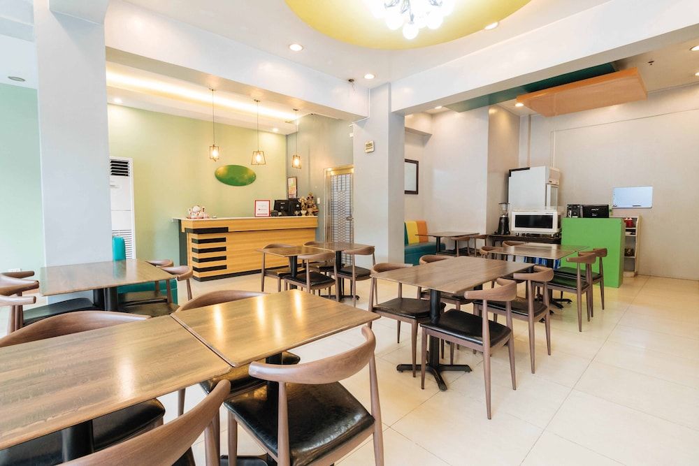 undefined GETZ HOTEL 4