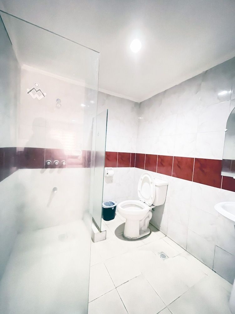 Town and Country Hotel - V. Mapa Deluxe Double Room 6