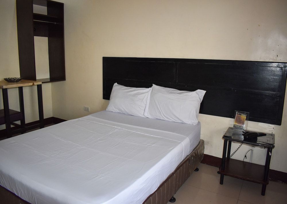 1812 Vc Lodge Deluxe Room 5