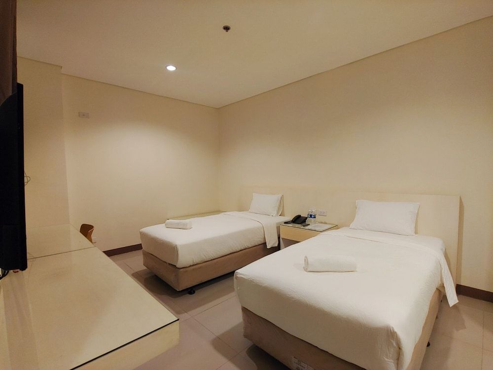 undefined Kaizen Suites 3