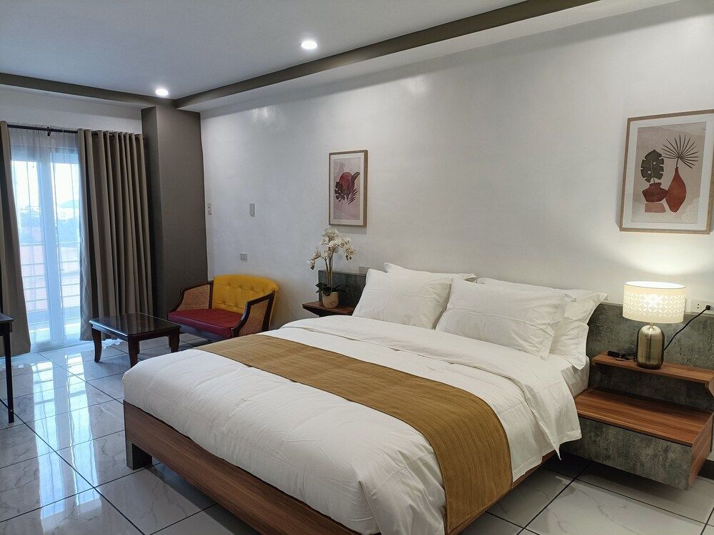 undefined Rosh Hotel