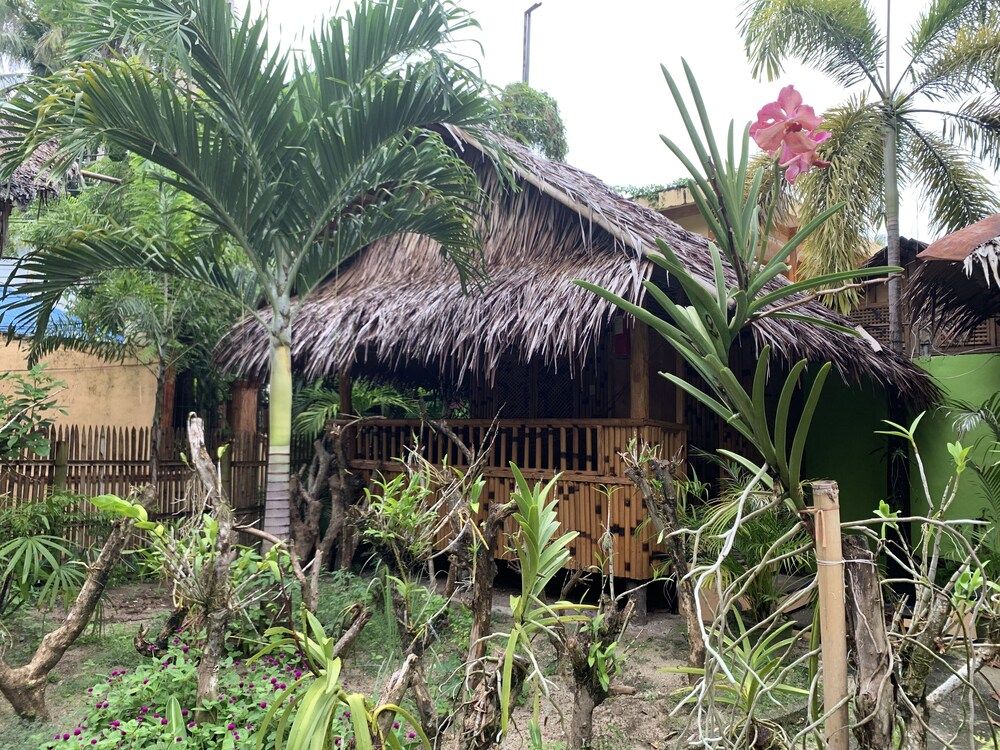 The Orchids Resort Boracay Cottage Fan 8