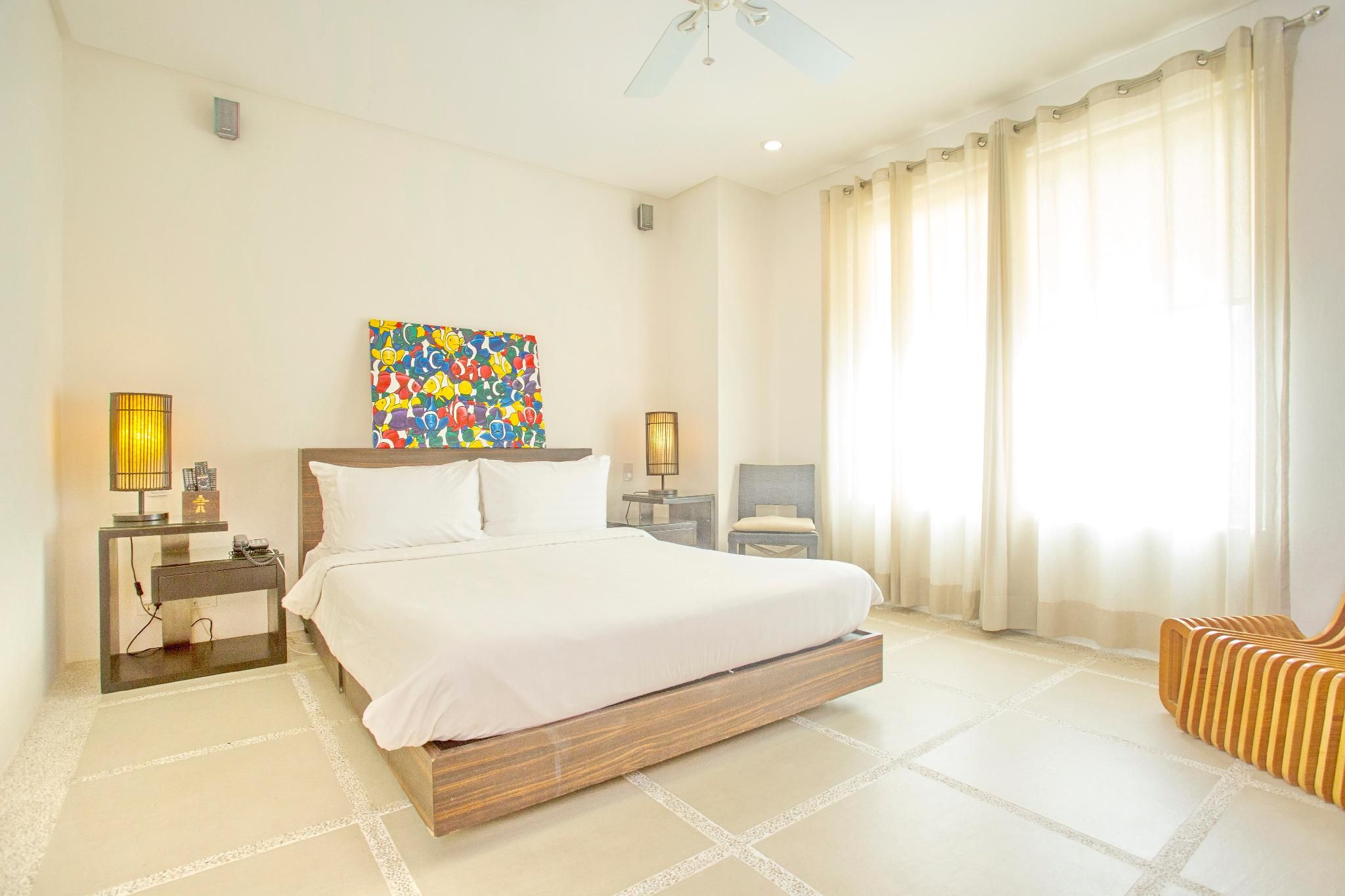 1 Bedroom Beachfront Grand Suite - Oceanview