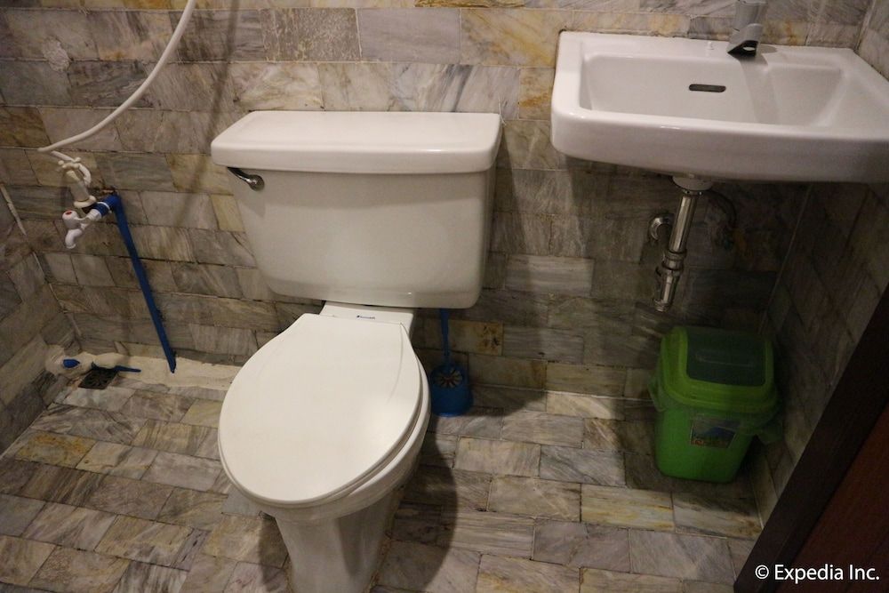 Frendz Resort Boracay Superior Room 9