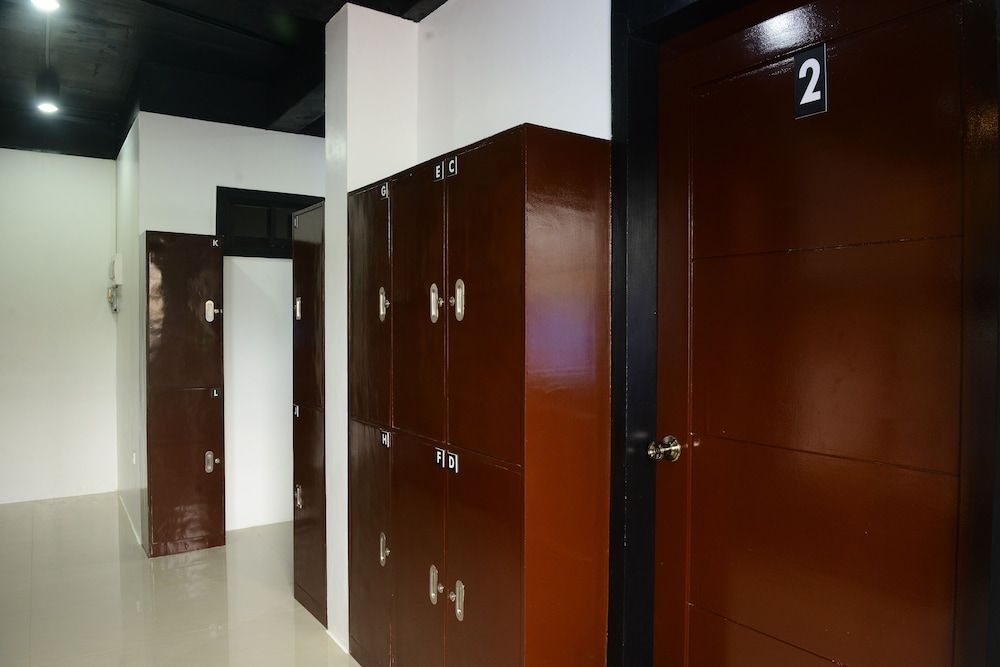 undefined Island Hostel Boracay - Adults Only 6