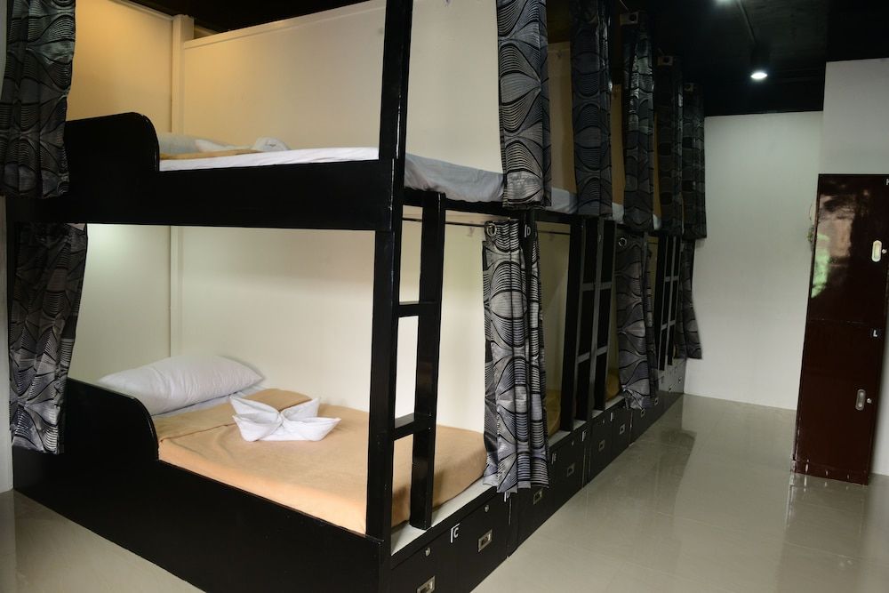 undefined Island Hostel Boracay - Adults Only 7