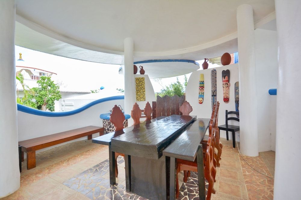 undefined Jade's Casa de Arte 6