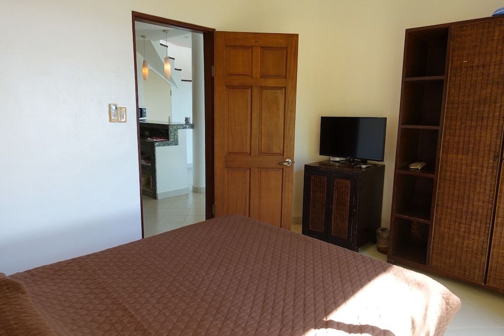 Argonauta Boracay Boutique Hotel with Apartments and Villas Panoramic Villa, 3 Bedrooms, Ocean View 8