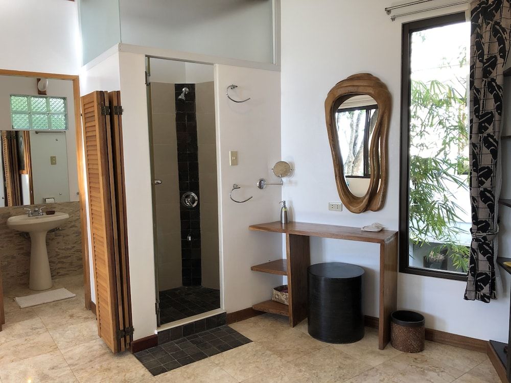 Argonauta Boracay Boutique Hotel with Apartments and Villas Signature Room, 1 Queen Bed with Sofa bed, Ocean View 4