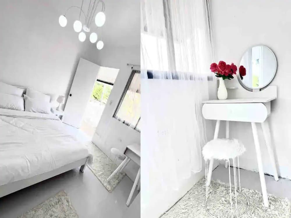 undefined OYO 929 Blanche Hotel 7