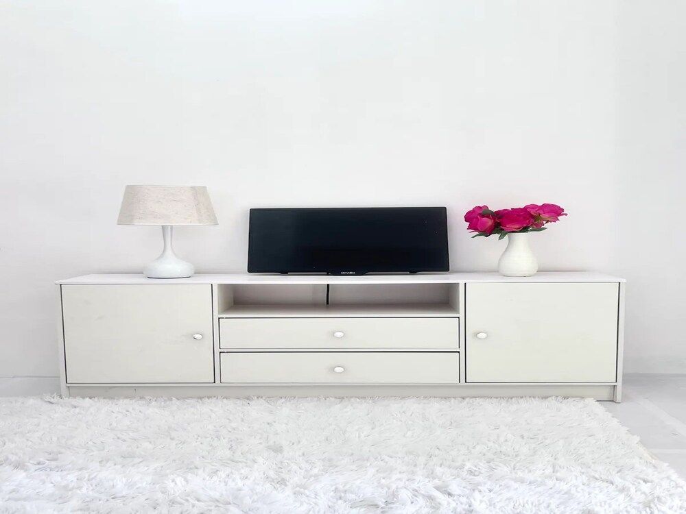 OYO 929 Blanche Hotel Family Room 3