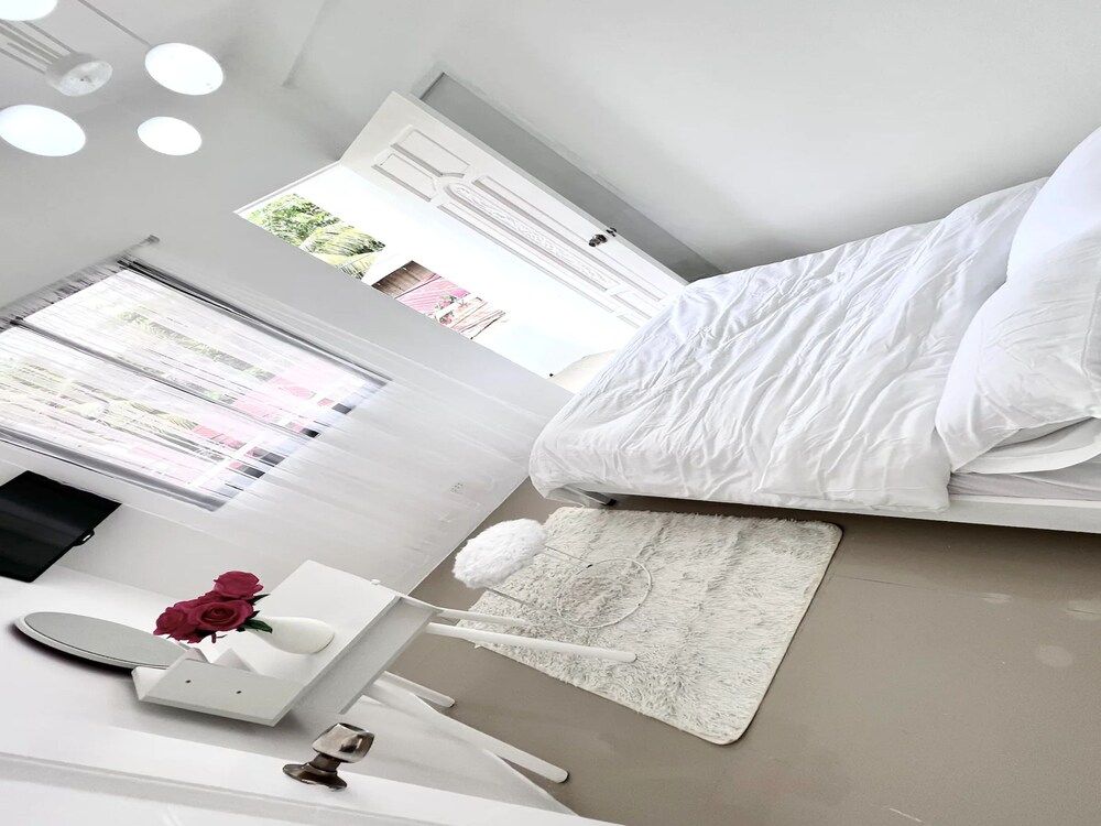 undefined OYO 929 Blanche Hotel 10