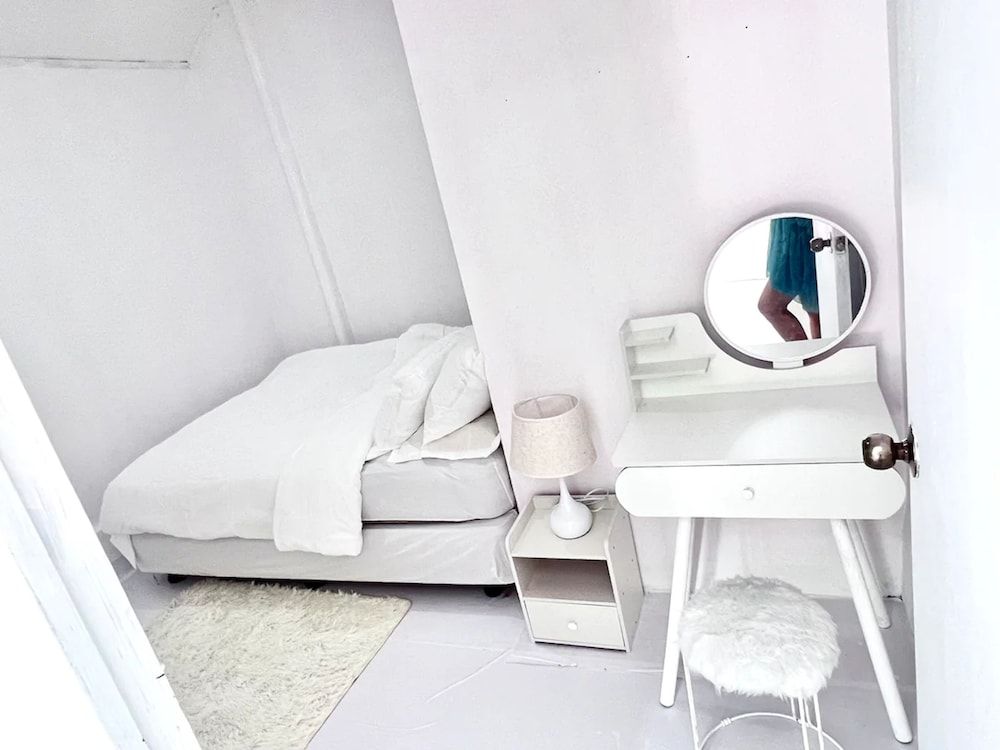 undefined OYO 929 Blanche Hotel 5