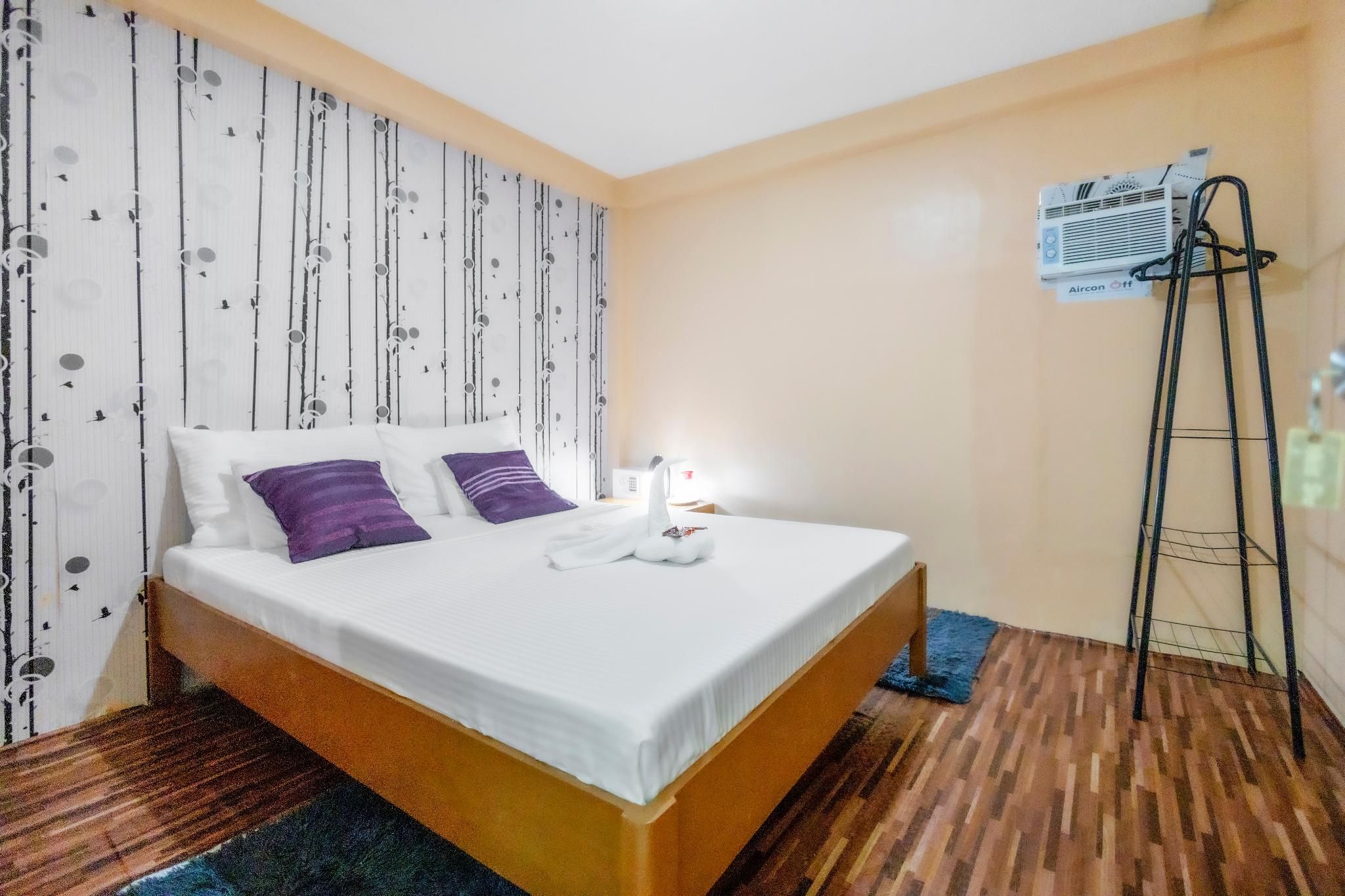 White Shamrock Beach Hotel Double Room with shared bathroom room 3