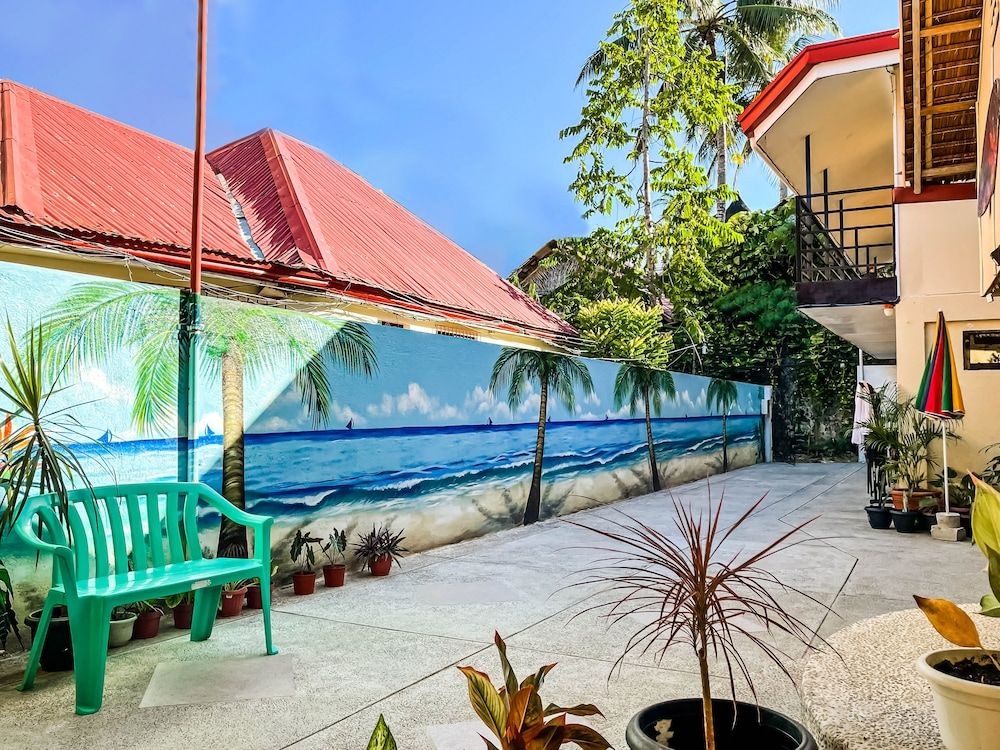undefined White Shamrock Beach Hotel 2