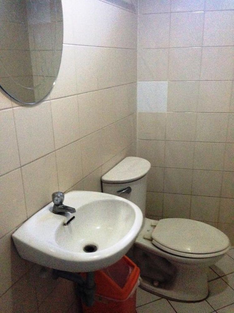 RM Guest House Matrimonial Room 2