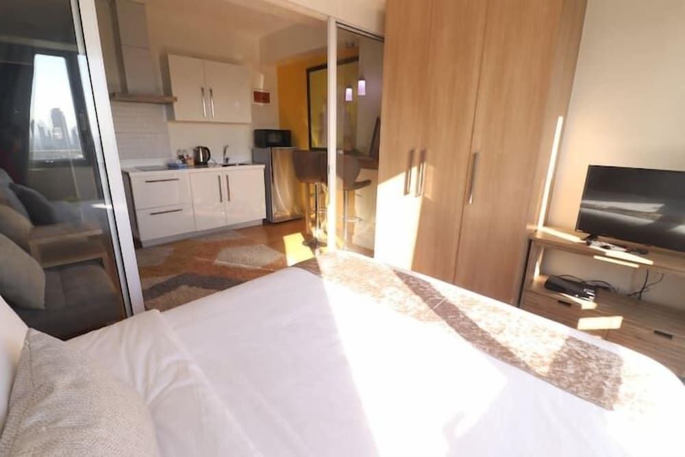 undefined Oasis Regency at Acqua Livingstone near Rockwell 4