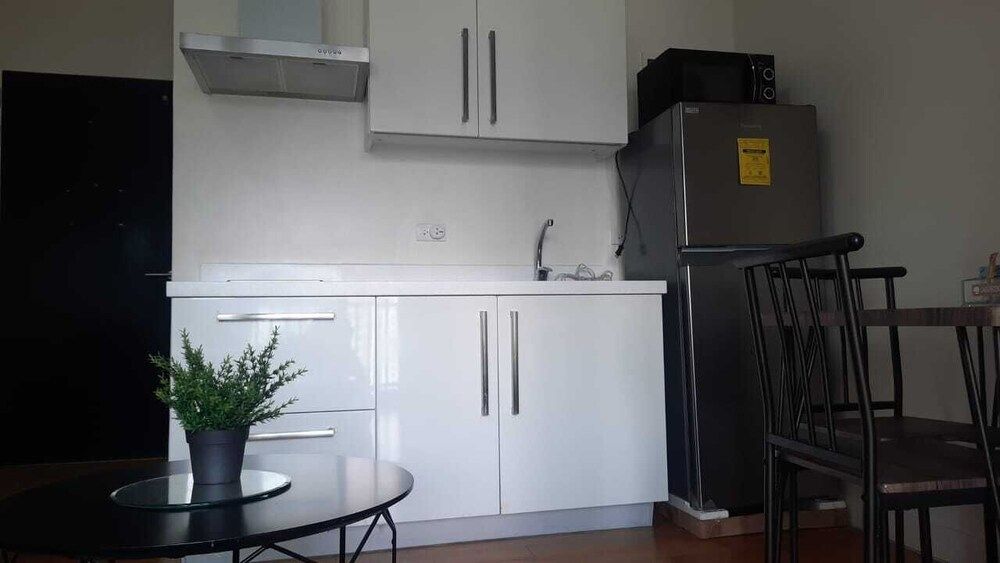 undefined Oasis Regency at Acqua Livingstone near Rockwell 9