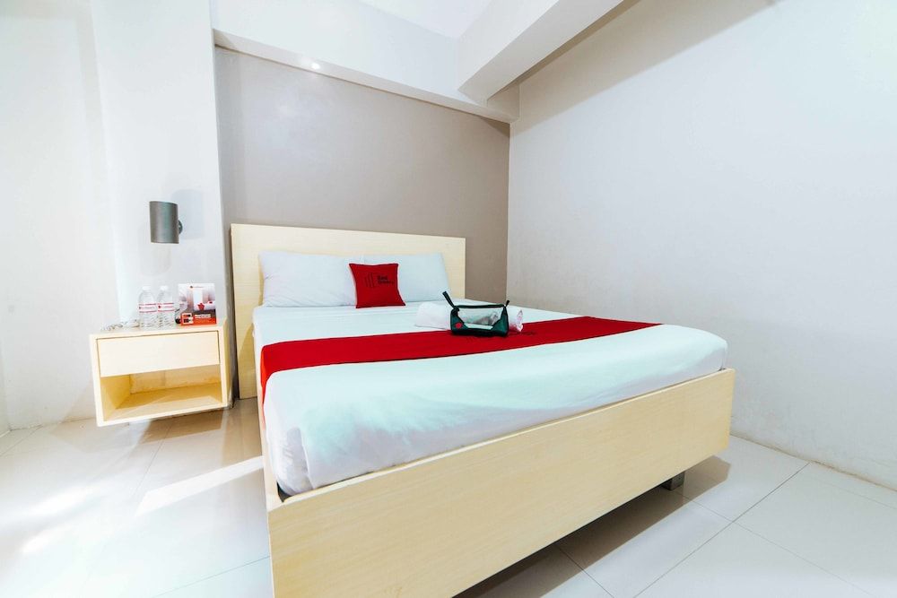 undefined RedDoorz @ Samat Mandaluyong