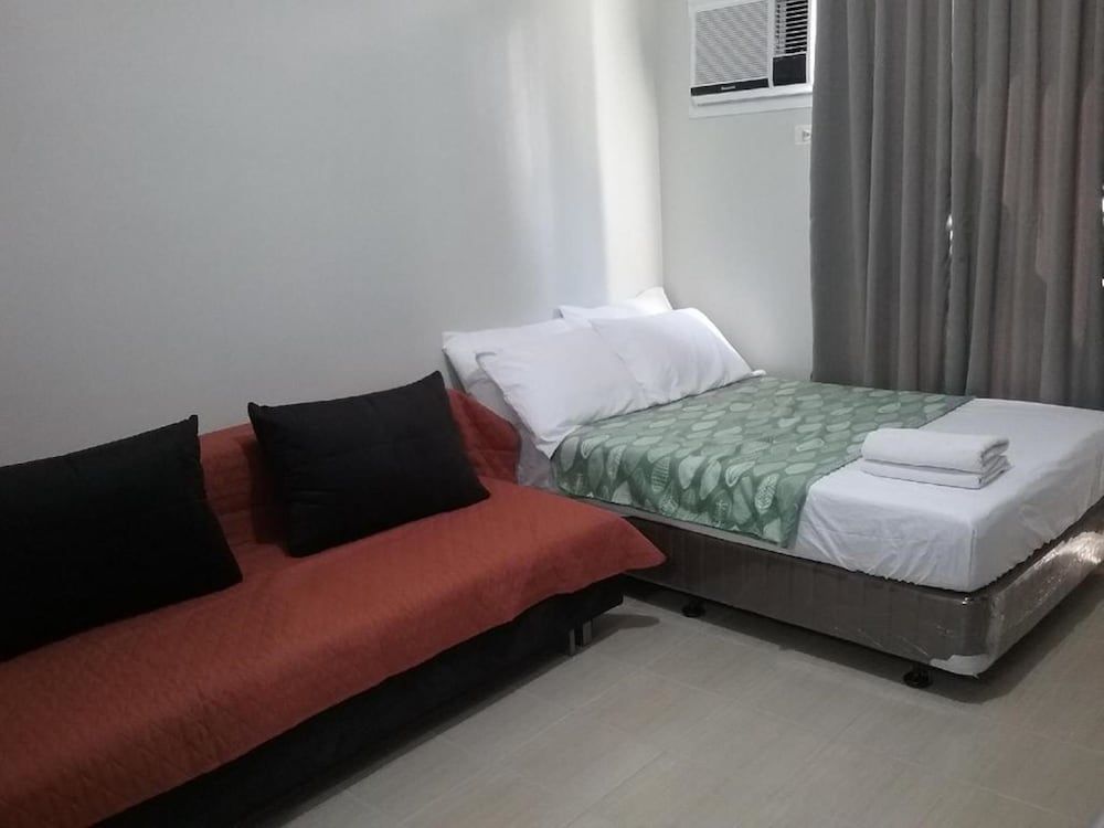 undefined Condoluxe Pioneer Woodlands