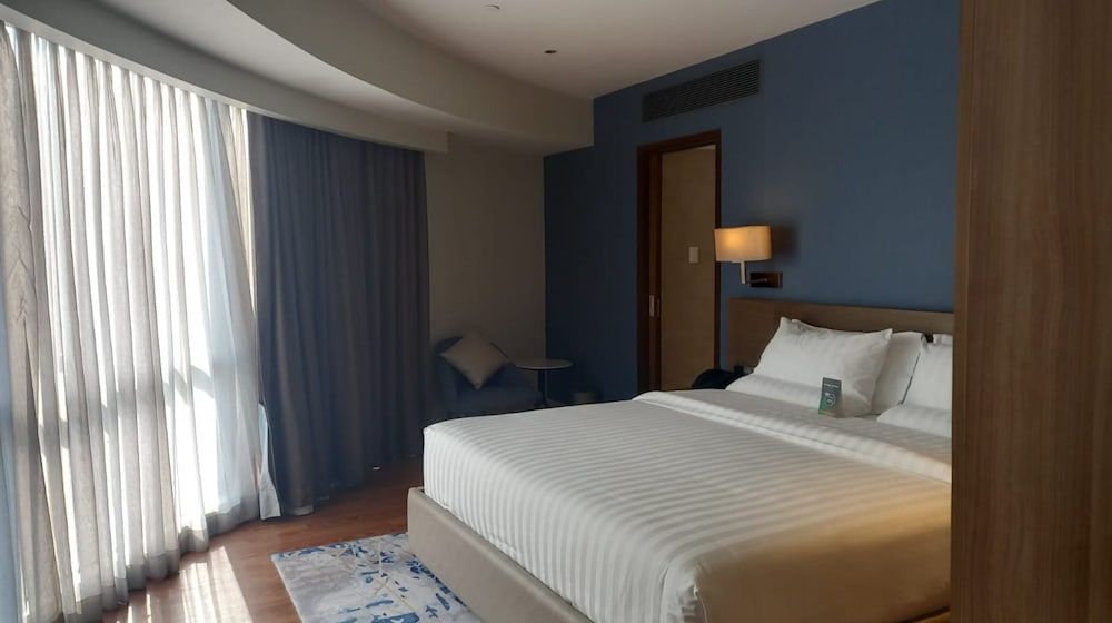 undefined Capital O 950 Acqua Novotel Tower 4