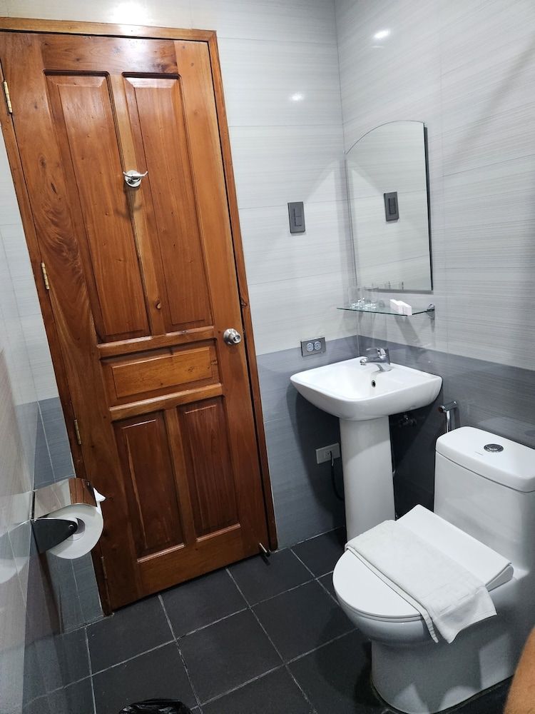 Hotel Herencia 625 Comfort Double Room 8