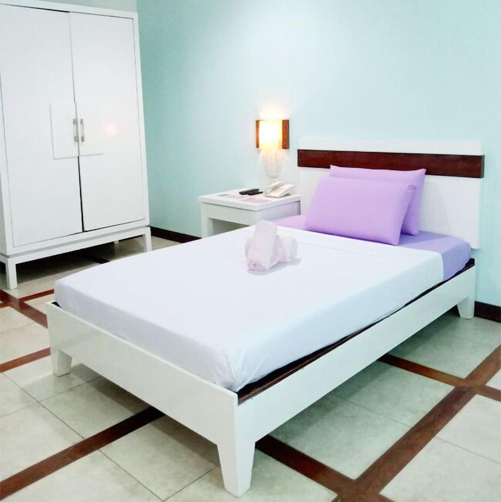 The Inns Bacolod by The Oriental Standard Room 3