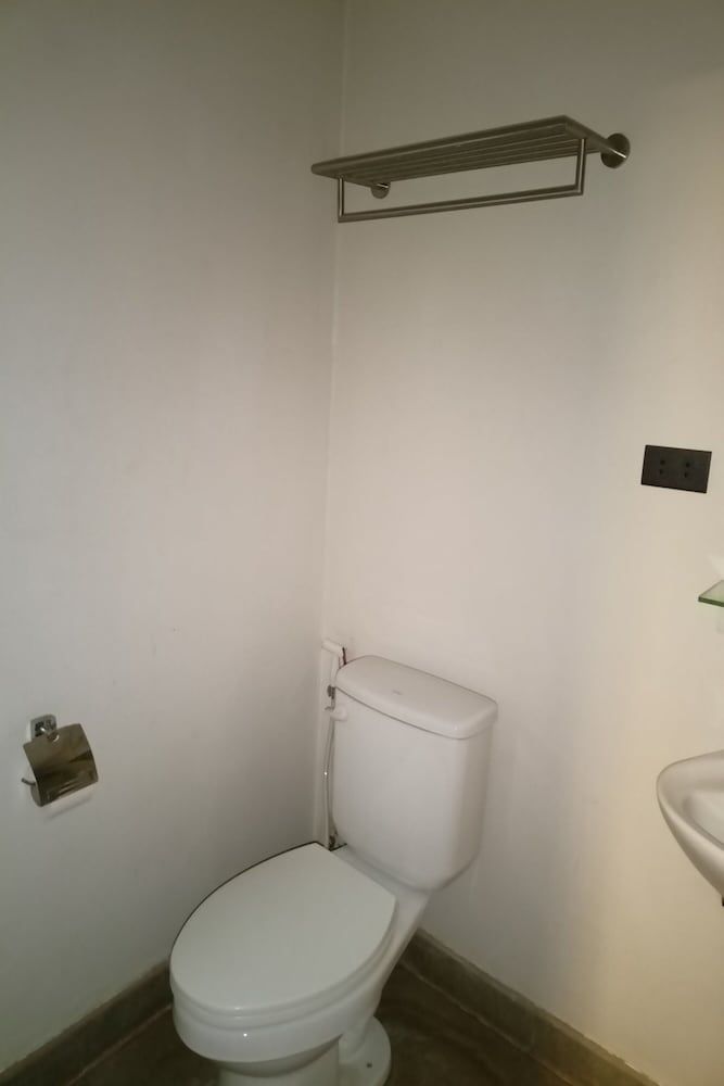 Metro Vigan Inn - Annex Superior Triple Room 5