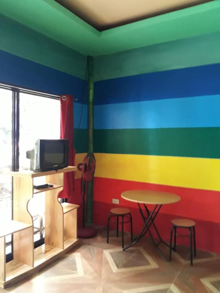 Dabdab Tourist Inn Double Aircon Room, Garden View 4