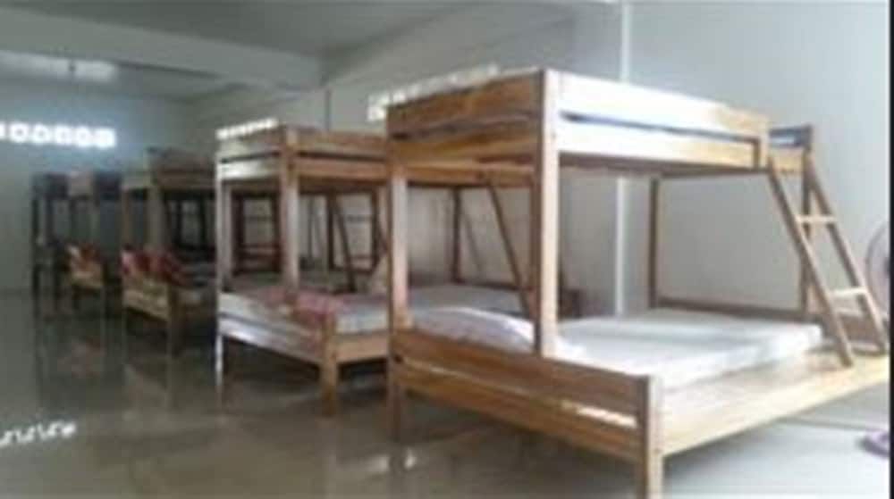 undefined Shirly's Pension and Restaurant 4