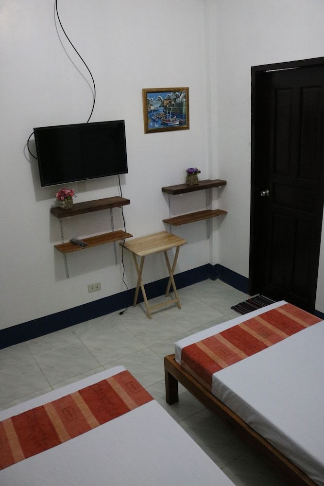 Keen's Place Standard Twin Room 5