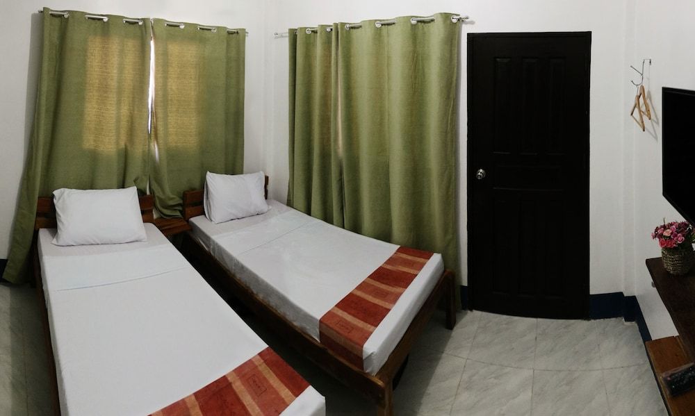 Keen's Place Standard Twin Room 2