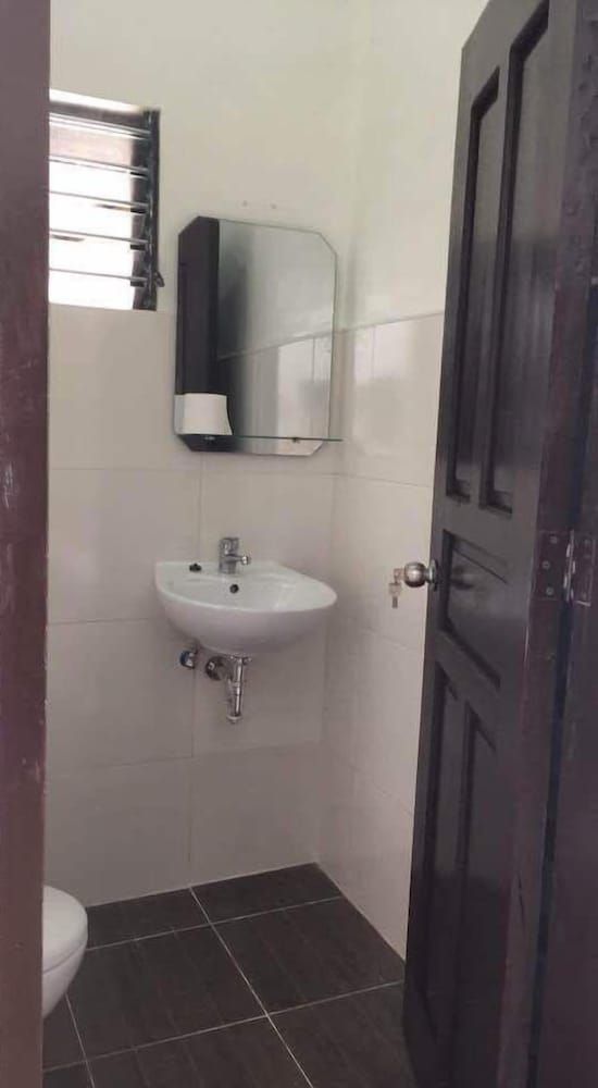 Keen's Place Standard Double Room 6