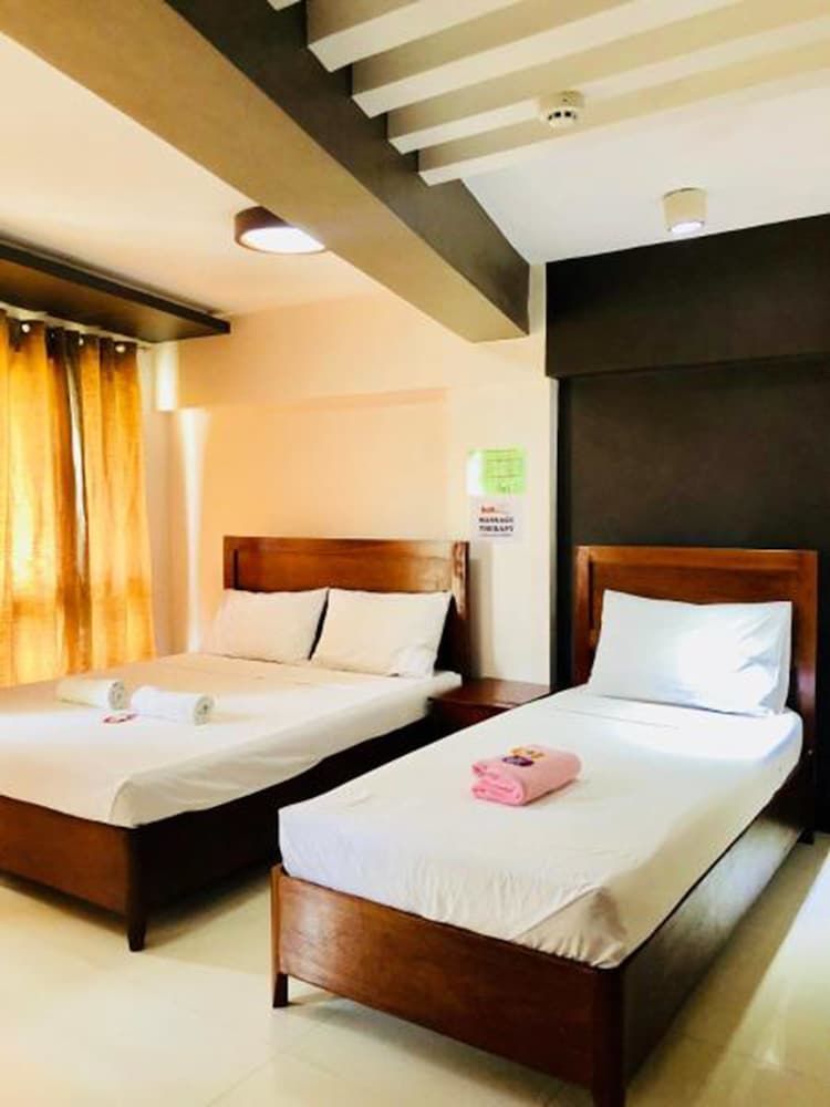 undefined Ava Palm Suites 9