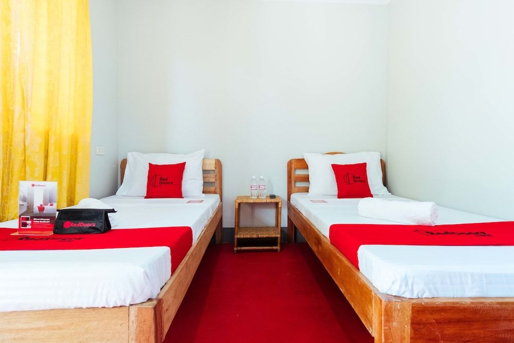 undefined RedDoorz Plus @ Rizal Avenue Palawan 8