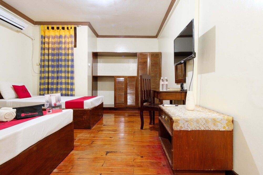 undefined RedDoorz @ PEO Road Palawan 9