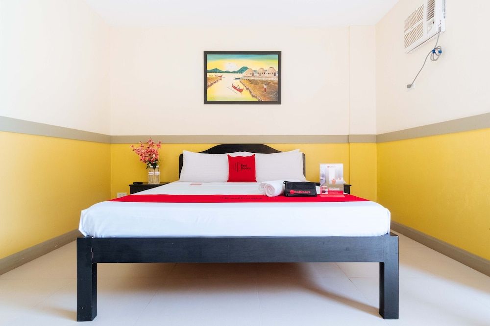 undefined RedDoorz Premium @ Gabinete Road Palawan 2