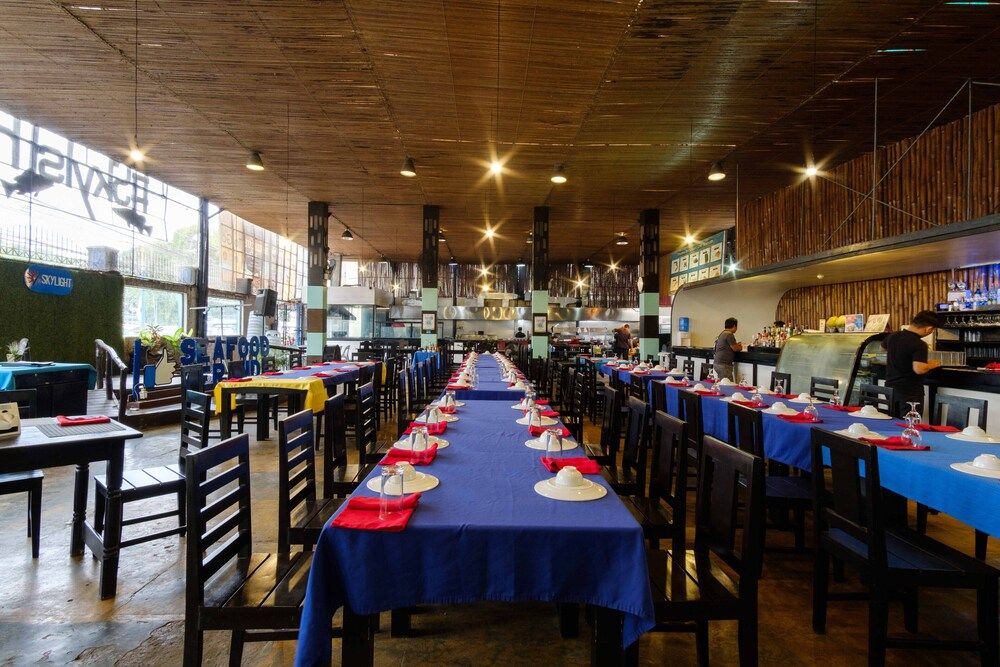 undefined RedDoorz Plus near Mendoza Park 9