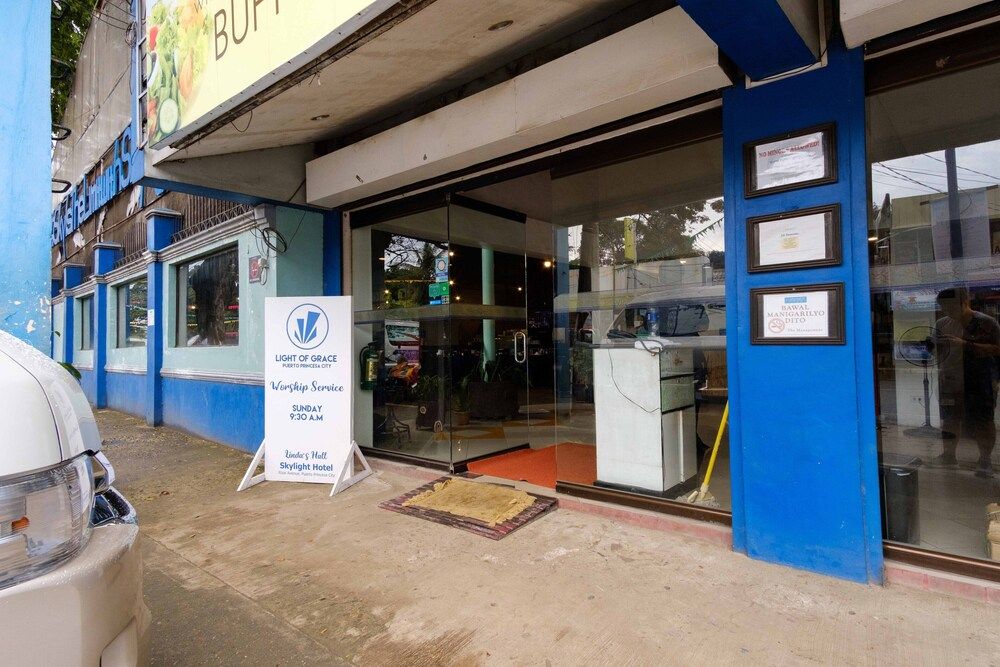 undefined RedDoorz Plus near Mendoza Park