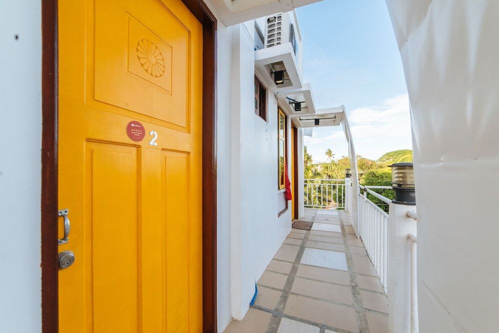 undefined RedDoorz @ Recaido Road Palawan 2